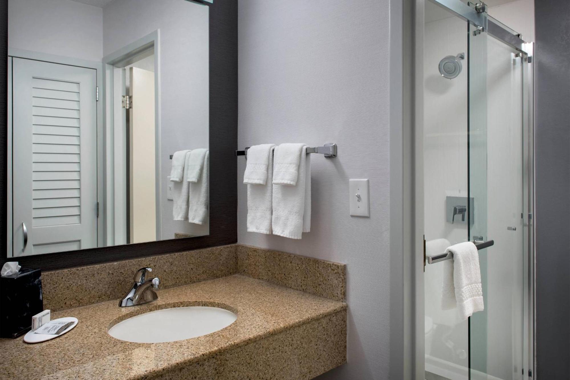 Courtyard By Marriott Rockville Exterior foto