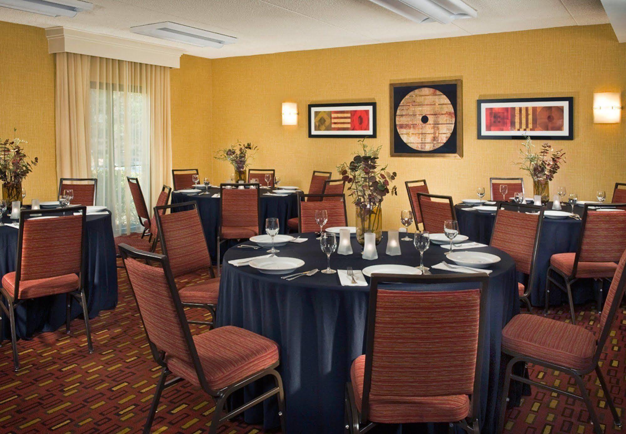 Courtyard By Marriott Rockville Exterior foto